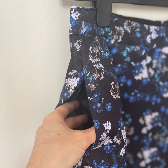 J Crew Black Floral Silk Skirt - Picture 4 of 9